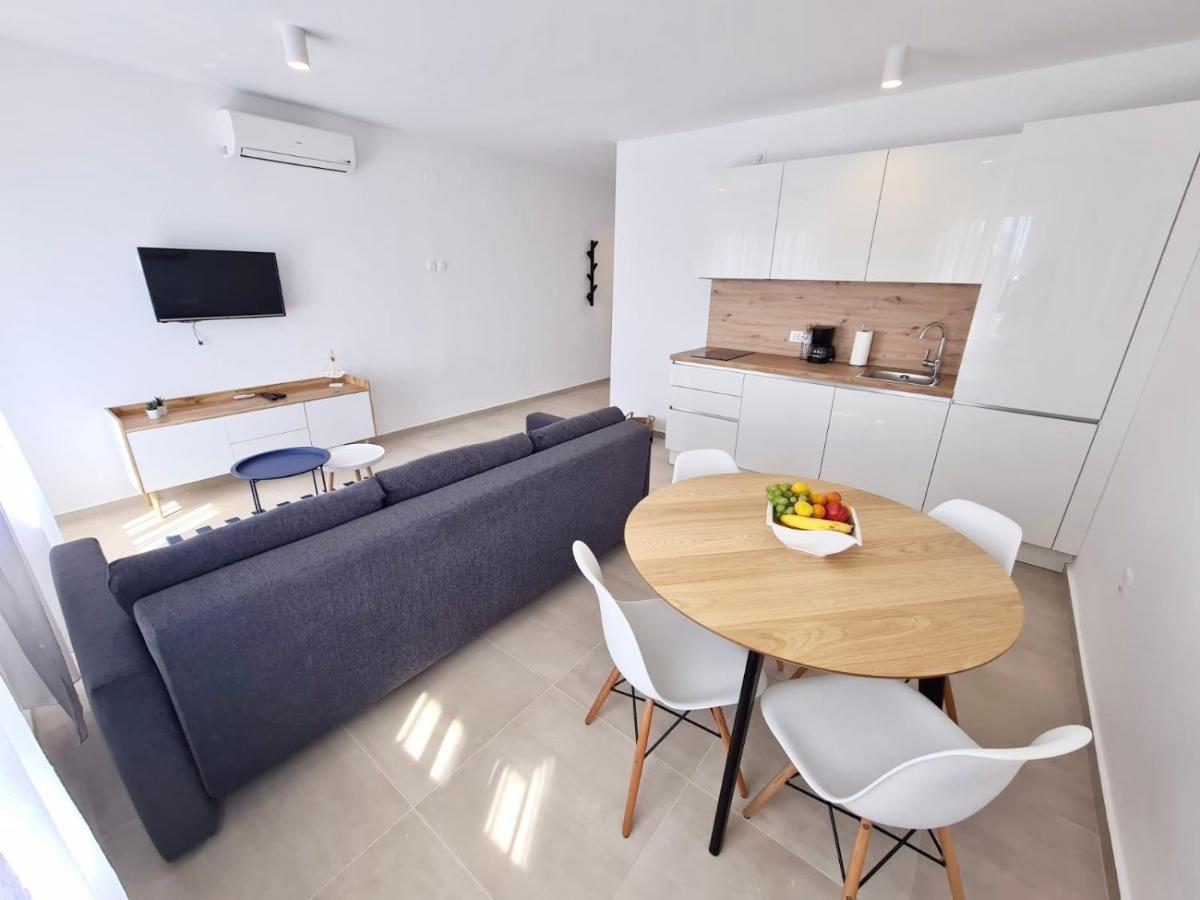 דראמליי Apartments Maja מראה חיצוני תמונה