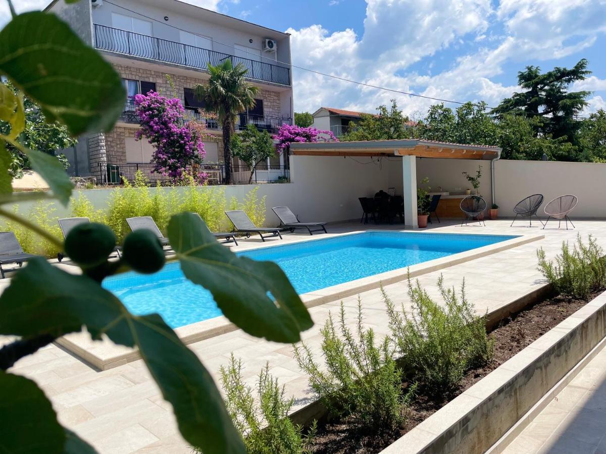 דראמליי Apartments Maja מראה חיצוני תמונה